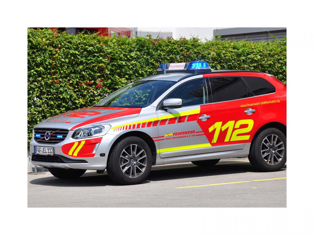Z2 Lightbar Lit Blue Angle View In Situ on Fire Response Vehicle