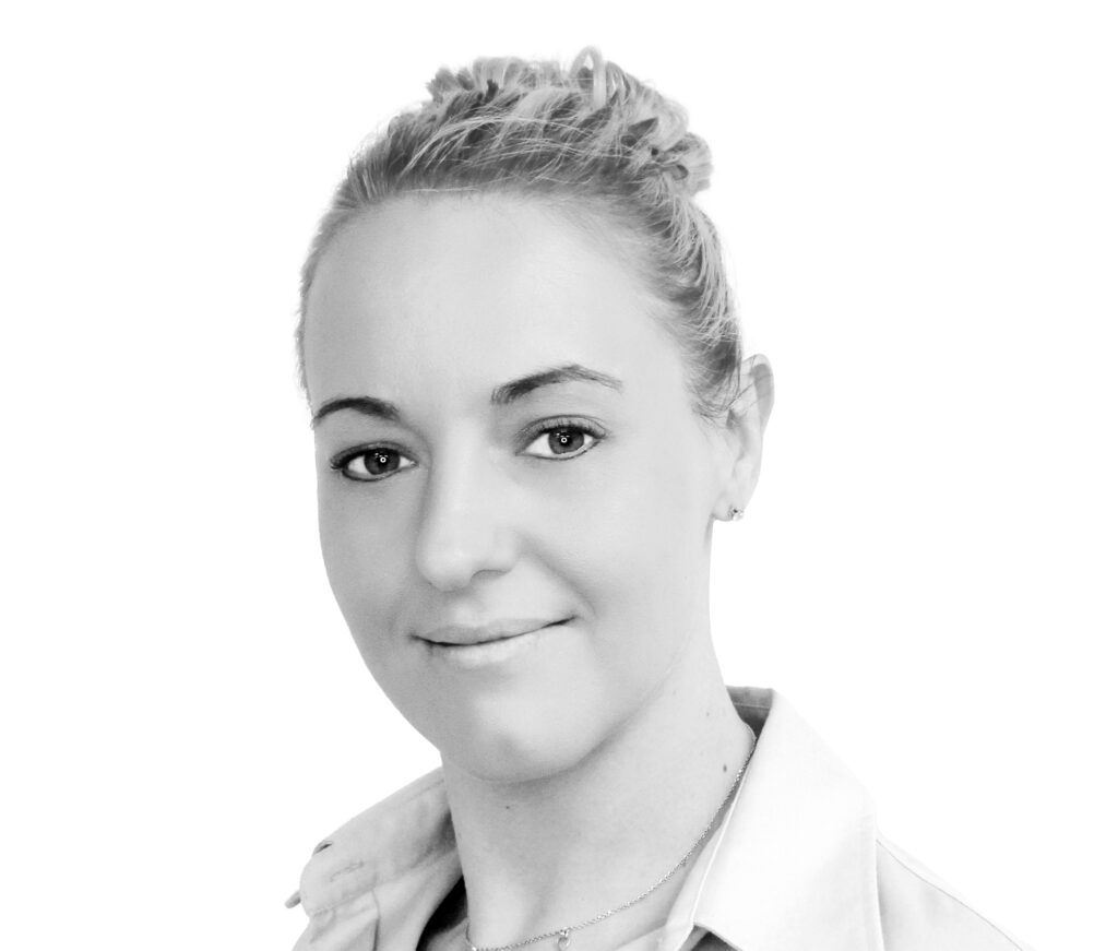 Beth Crawshaw is a Standby RSG Key Account Manager, covering Scotland & Northern areas, this is her black and white headshot.
