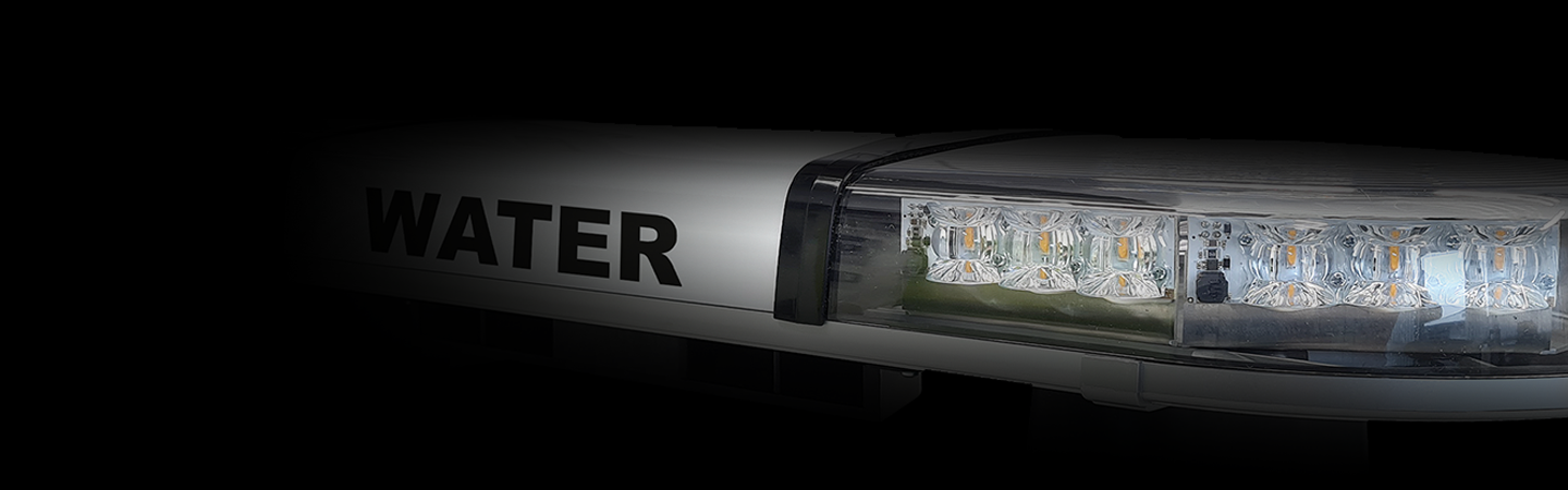 Unlit Hurricane PA Lightbar with Water Livery on Right Hand Side Blending in from Black